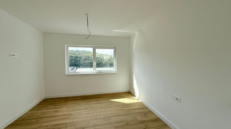 Casa individuala de vanzare - Zona Vivo / Floresti - Poză 10