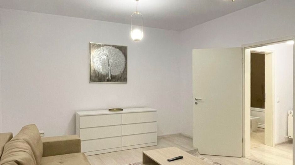 Vanzare apartament într-un imobil tip vila zona Sanpetru residence - Poză 1