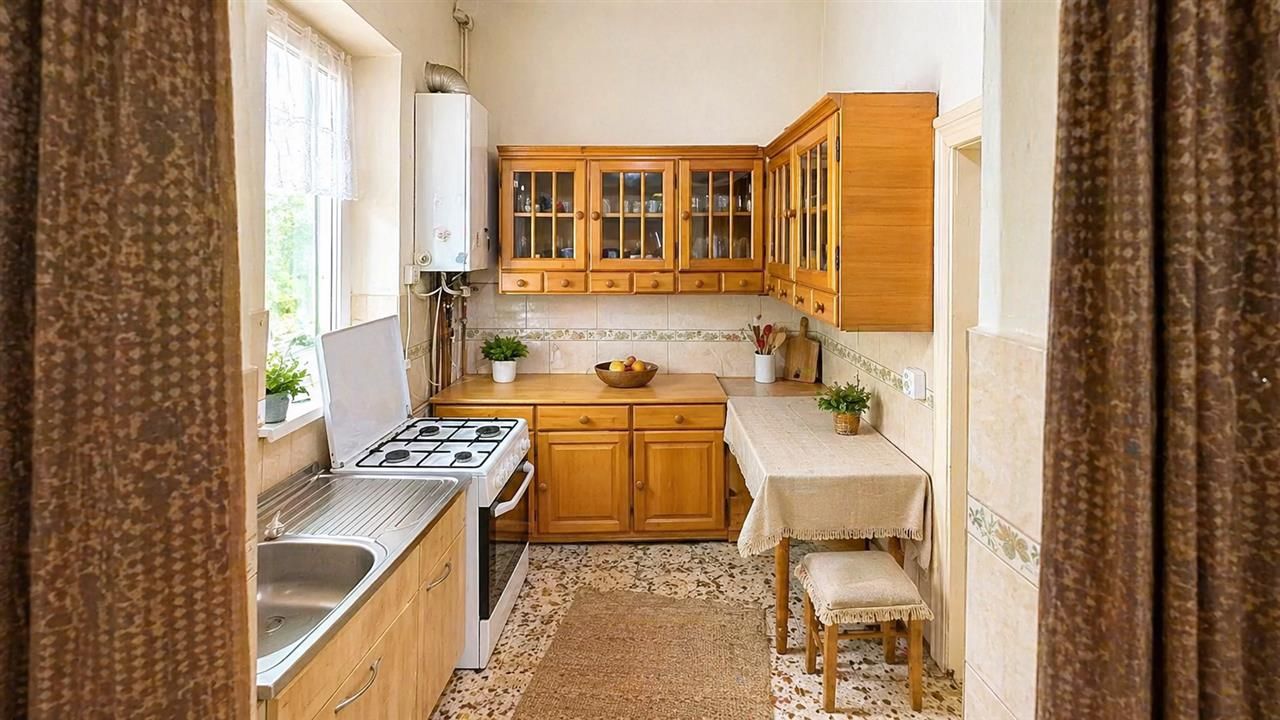 Casa cu spatiu comercial, 1.000mp teren anexe, areal Central, Reghin - Poză 2