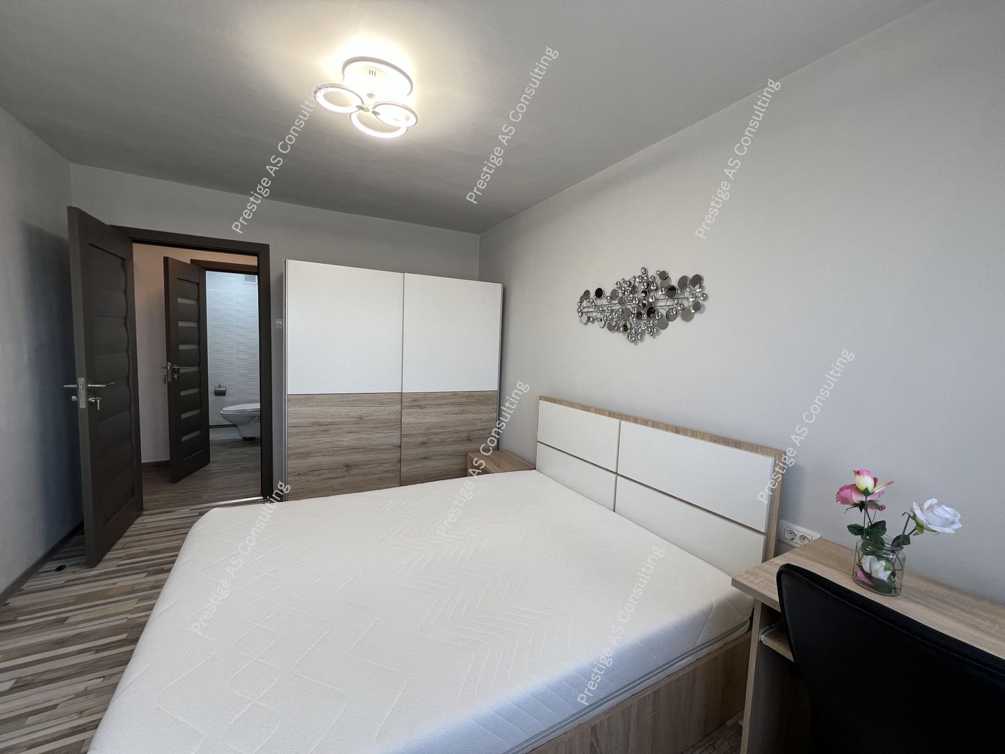 Apartament Decomandat 3 Camere | Etaj 10 | Centru de Afaceri-Olimpia - Poză 10