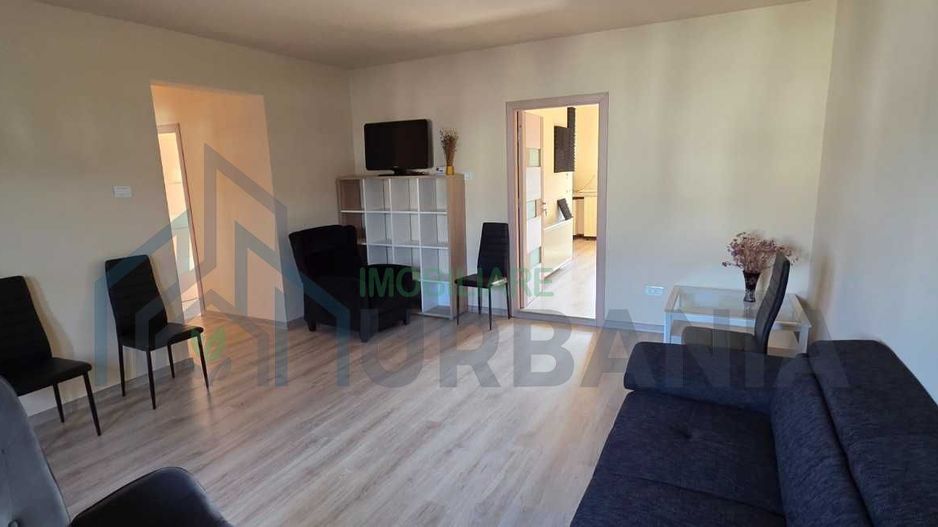 Spațiu comercial sau apartament 3 camere cu mansardă și parcare, Valea Adâncă, str. Bazei nr. 14 - Poză 7