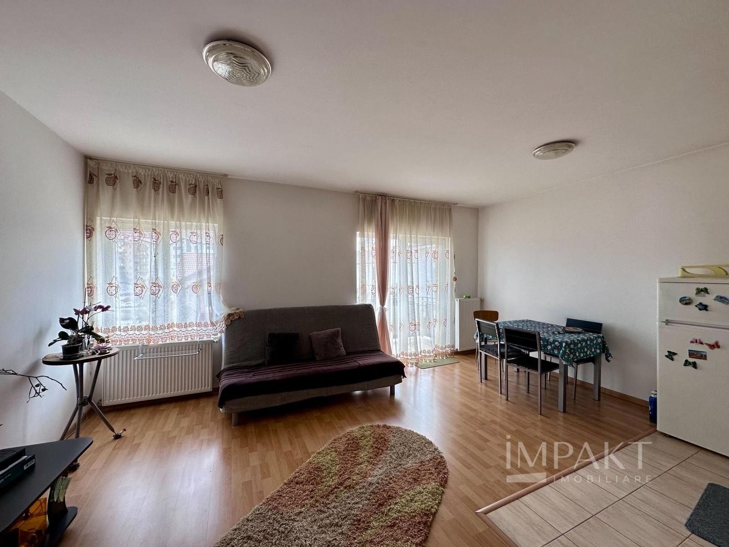 3 camere 60 mp de inchiriat Floresti, parcare inclusa - Poză 1