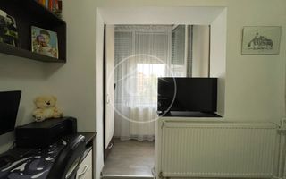 Apartament cu 2 camere de vânzare în zona Rogerius, Oradea - Poză 5