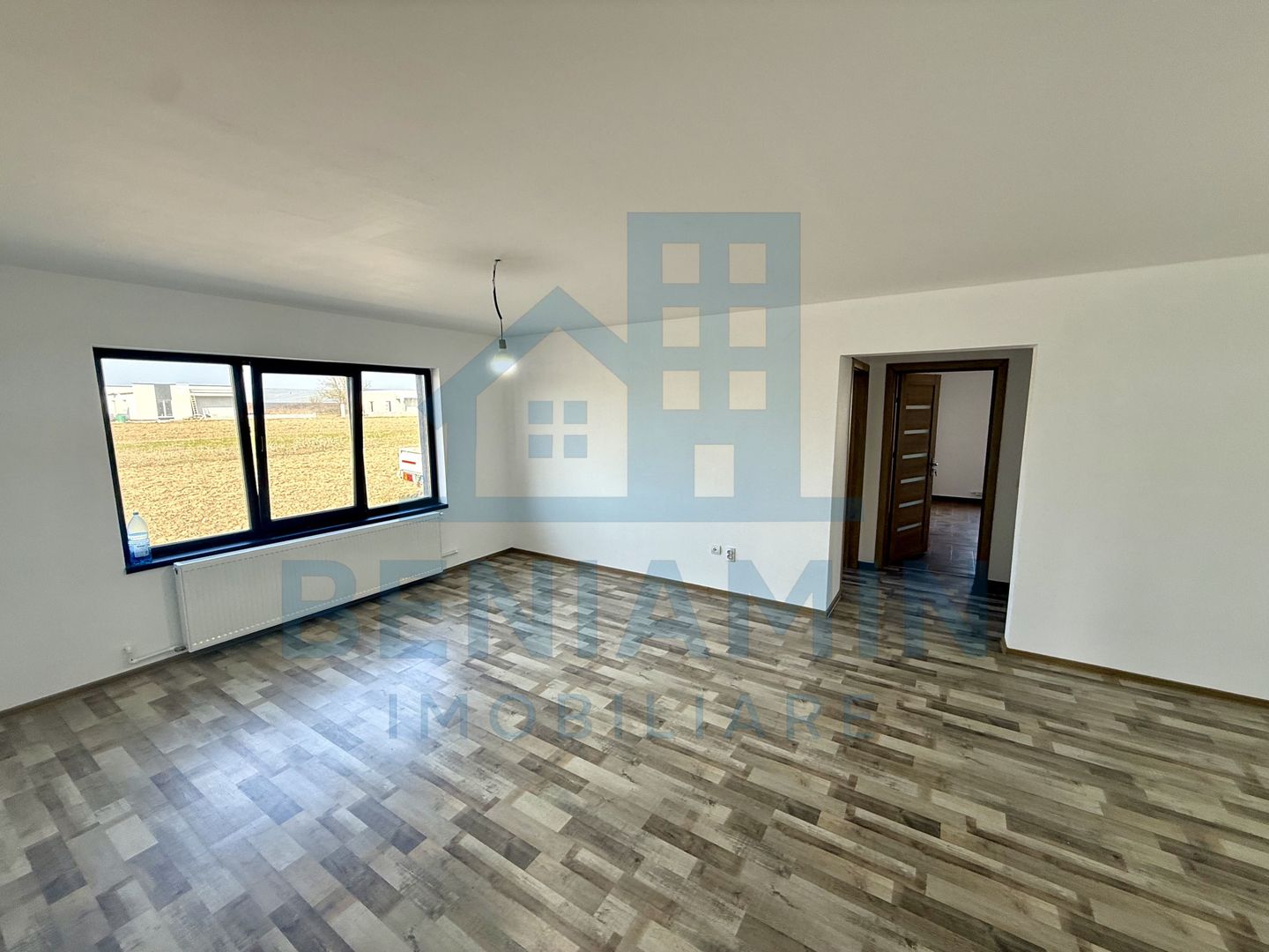 Casa Parter - 440mp teren - toate utilitătile - 2026 - Isalnita - Poză 1