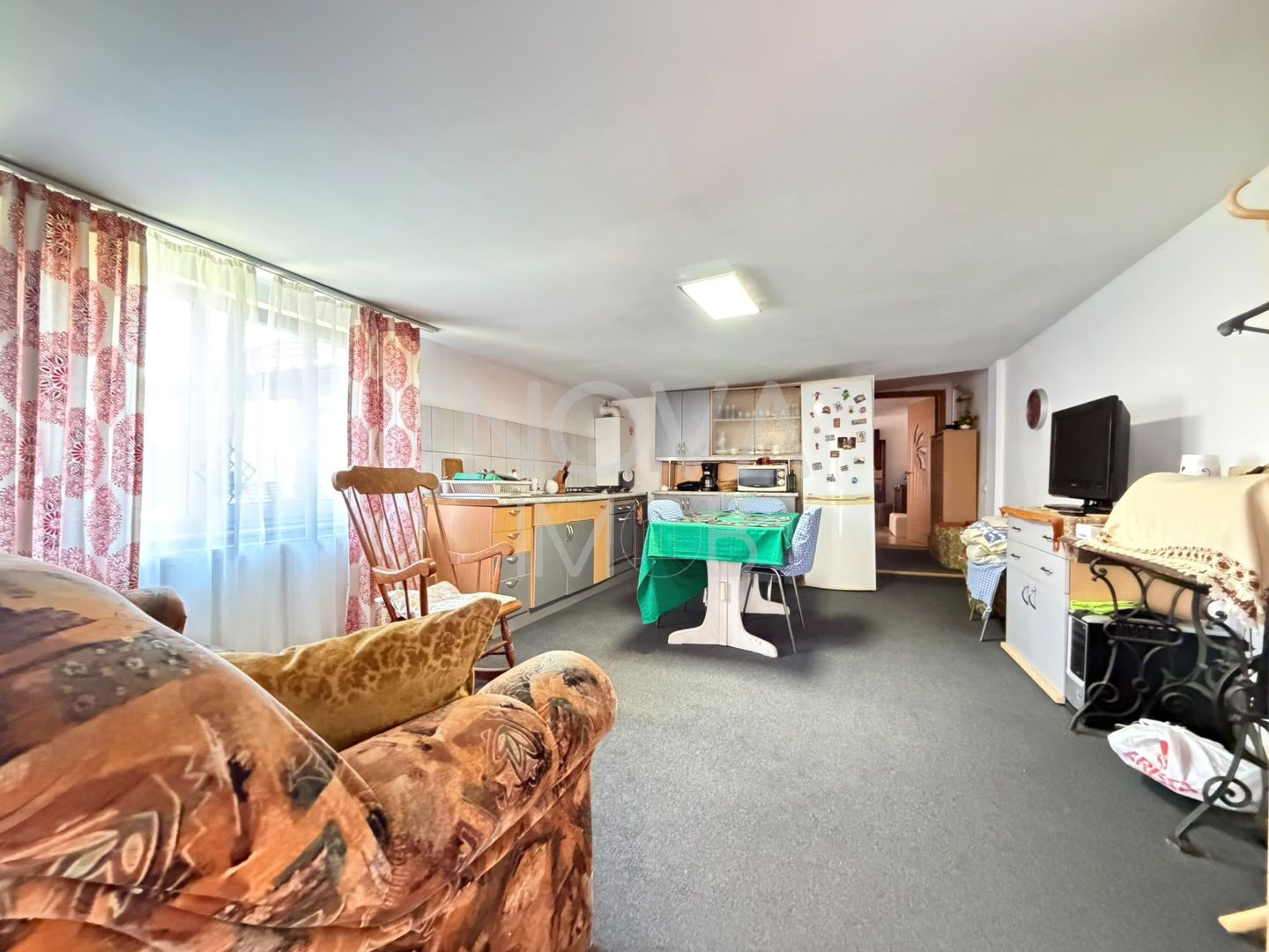 Apartament la casa - curte - pet friendly - Lazaret - Poză 3