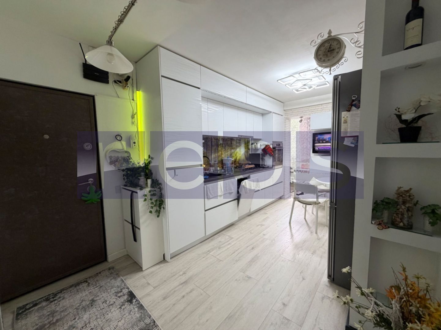 VANZARE 3 CAMERE | RENOVAT COMPLET | LA 5 MINUTE DE METROU | ZONA CRANGASI - Poză 7