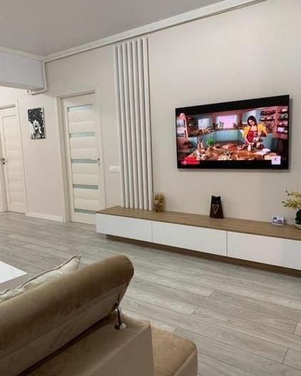 De inchiriat apartament 2 camere bloc Riviera faleza Dunării , 750 Euro - Poză 6