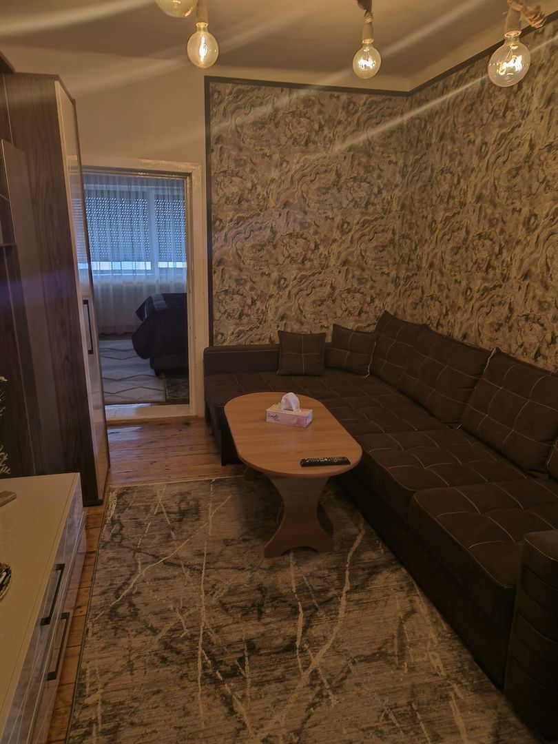 Casa singur in curte zona Astra - Poză 11