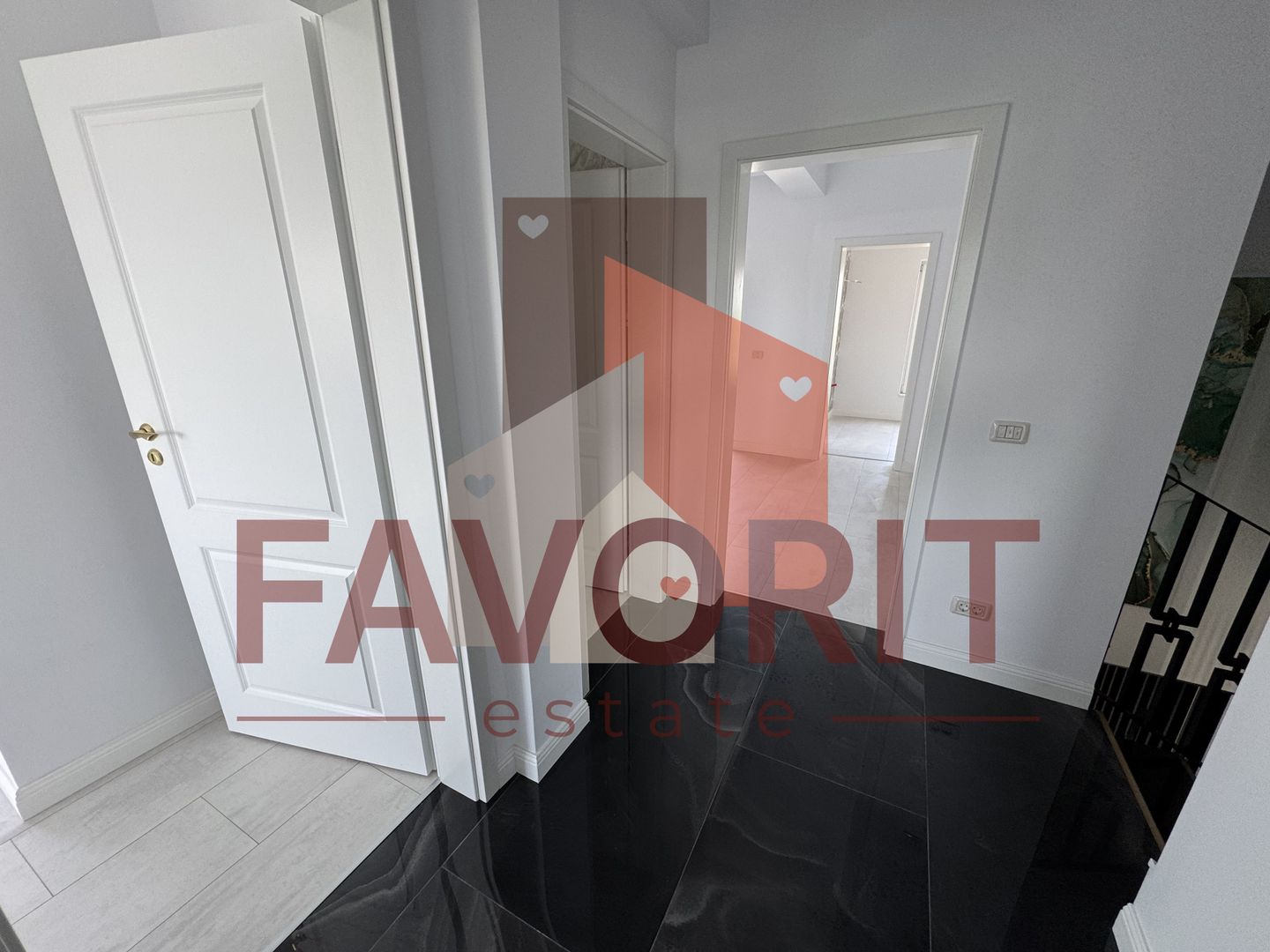 Duplex cu garaj. Finalizat . Dumbravita- zona Mures - Poză 12