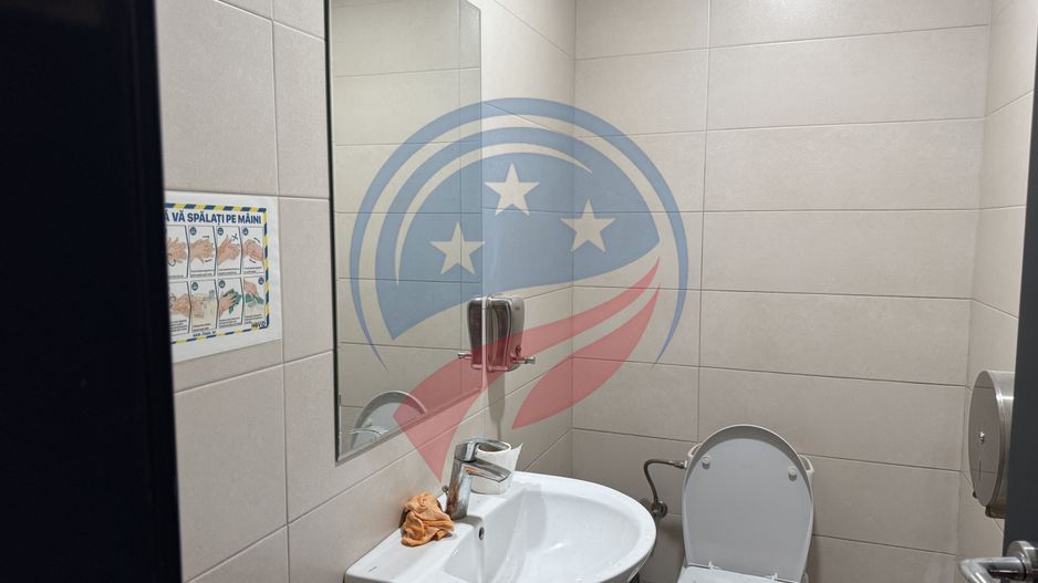 Spațiu comercial ultracentral – ideal pentru salon, magazin, birouri – 110 mp - Poză 5