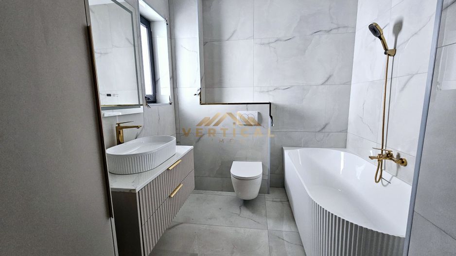 Vila 4 camere in centrul comunei Berceni - Poză 12