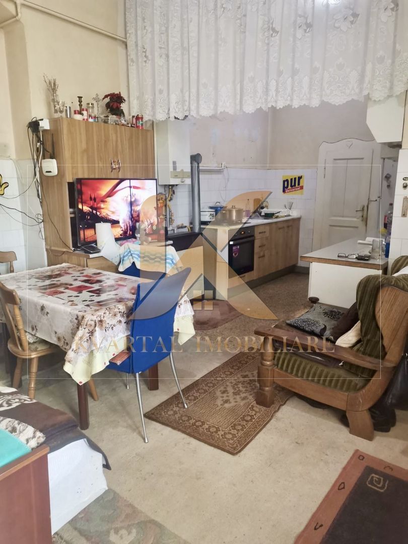 Apartament generos cu 4 camere , zona Centrală! - Poză 7