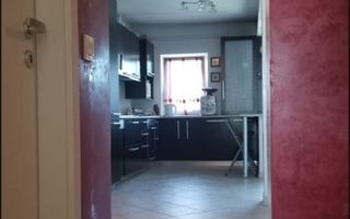 3 camere,72 mp utili, vedere panoramică – merită văzut! - Poză 12