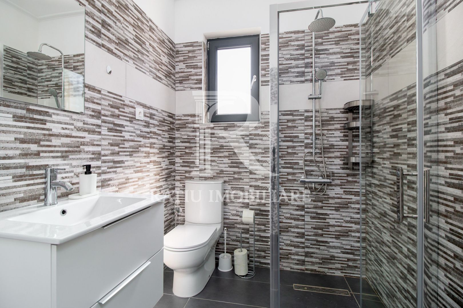 Casa cu 4 dormitoare | Cartierul Tineretului | Oradea - Poză 7