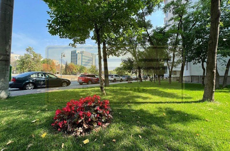 Apartament 2 camere decomandate si living Podu Ros - Poză 1