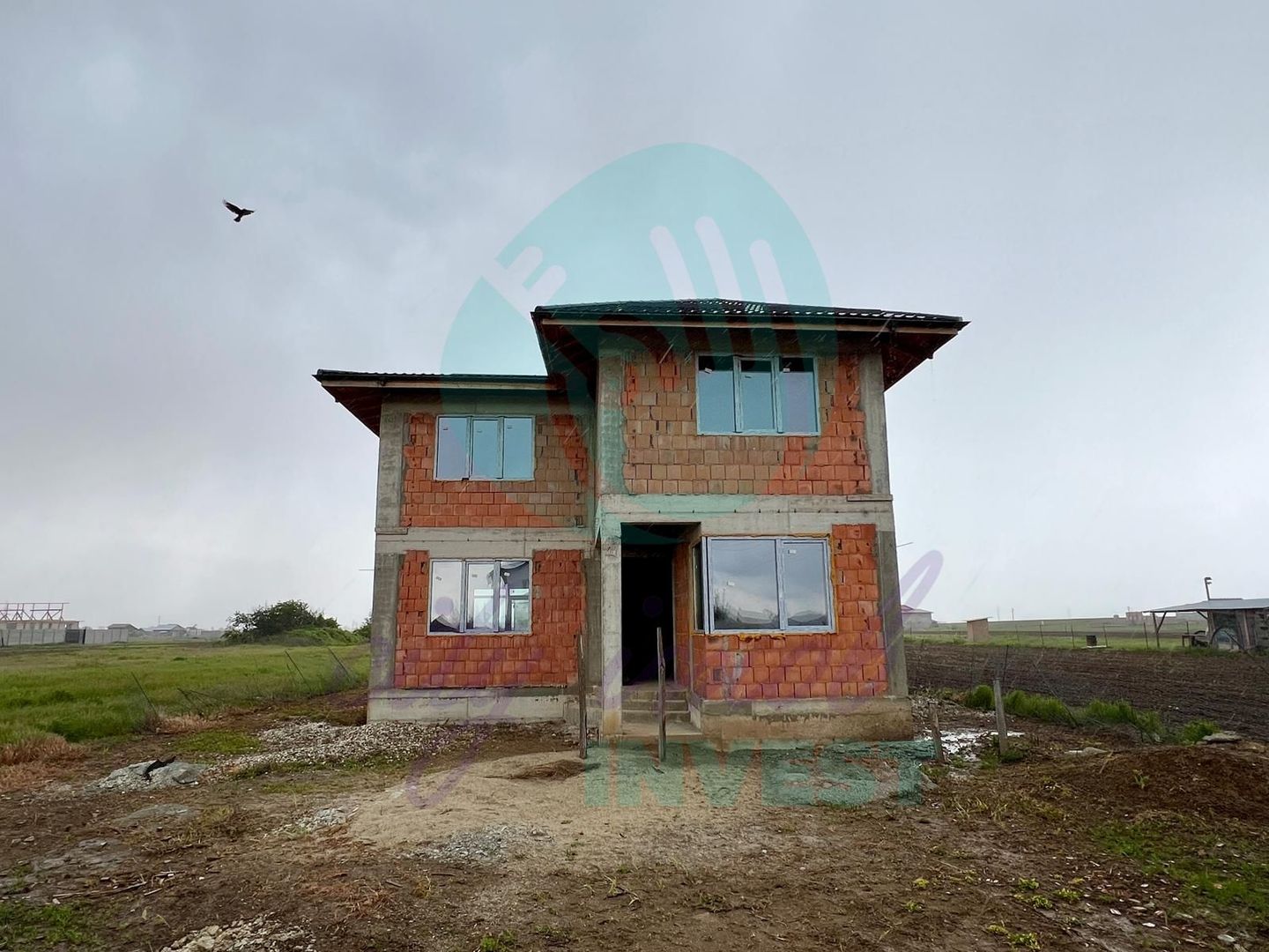 Casă la roșu P+1 | Teren 1750 mp | Dobreni-Giurgiu | Zonă liniștită - Poză 1