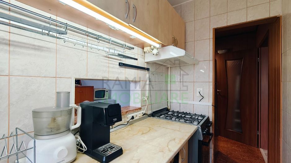 Apartament 3 camere, Cartierul Florilor, Boxă și parcare - Poză 9