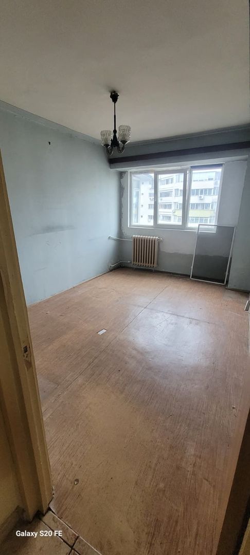 AP. 2 CAM DECOMANDAT - MEGA MALL! - Poză 1