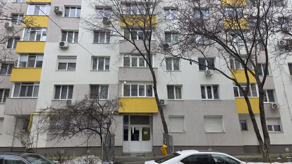 Apartament 3 camere decomandat 65 mp utili Bloc 1984 reabilitat - Poză 1