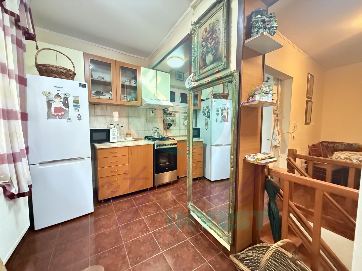 Casuta "bunicii" la 2 pasi de Calea Calarasilor - Poză 12
