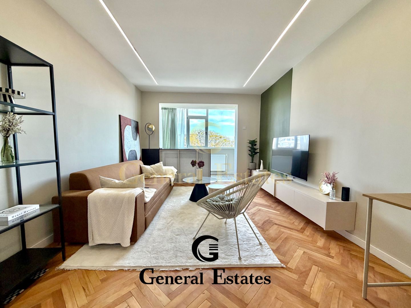 Copou | 2 Camere Decomandat | Lângă Parc | Vedere Panoramică | Renovat - Poză 2