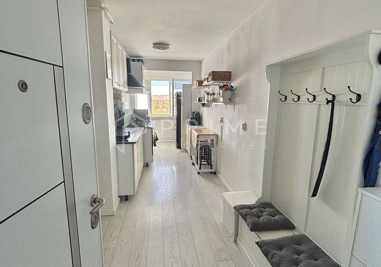 Apartament cu 2 camere, renovat și mobilat – Vedere panoramică - Poză 6