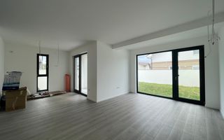 Duplex modern cu 4 camere și toate utilitățile în Moșnița Veche - Poză 1