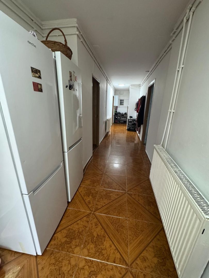 Casă P+M pe strada Tineretului - Poză 7