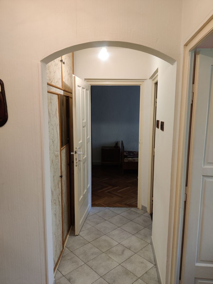 APARTAMENT DECOMANDAT  3 CAMERE CALEA ARADULUI - Poză 14