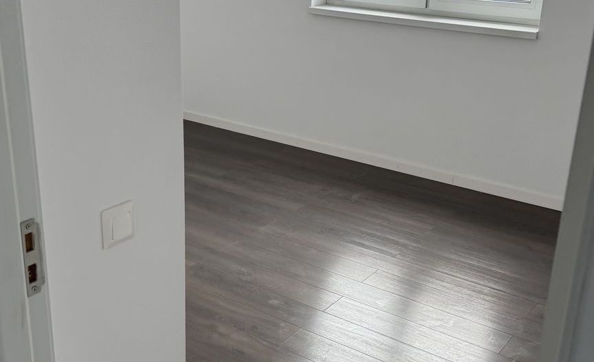 Apartament cu 2 camere, decomandat, etaj1, zona Doamna Stanca - Poză 7