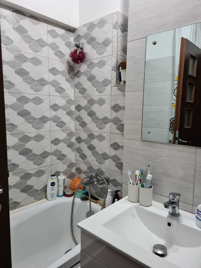 Apartament 2 camere de inchiriat, luminos, Bulevardul Ghencea - Poză 5