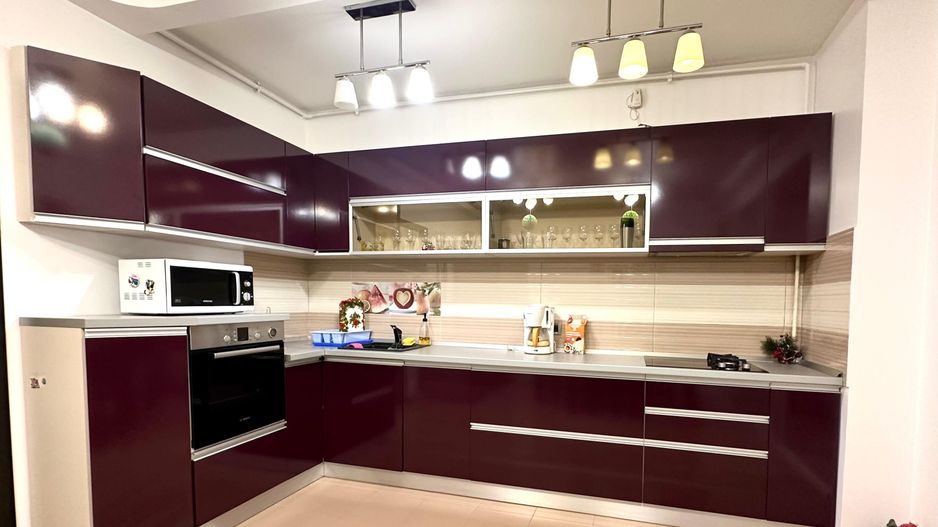 Apartament spatios 4 camere + parcare, pretabil ptr ERASMUS - Poză 6