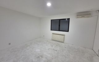 Oportunitate investitie - Vila renovata cu chiras in zona Bucurestii Noi - Poză 15