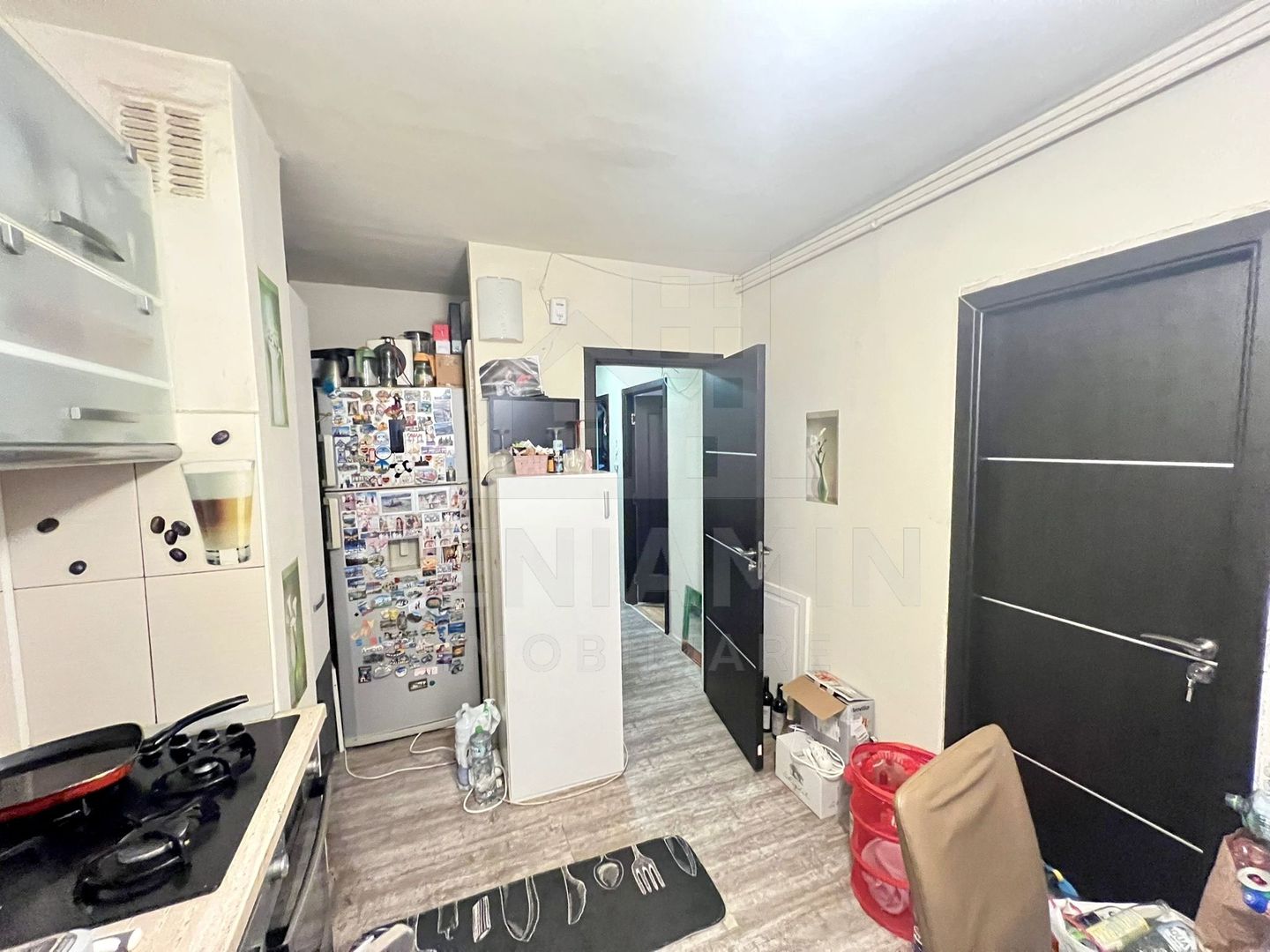 3 decomandate - etaj 6 - 65mp- centrala - Parcare - Boxa - Astra - Poză 6