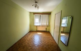 De vânzare - Apartament 2 camere, central, zona Patria - Poză 1