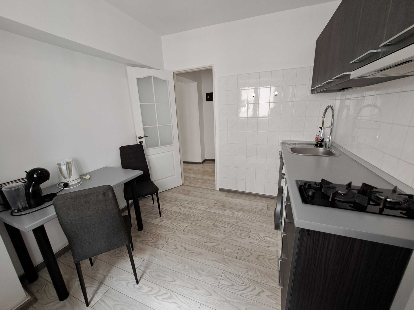 Proprietar inchiriez Garsoniera mare metrou Lujerului Militari renovat - Poză 4