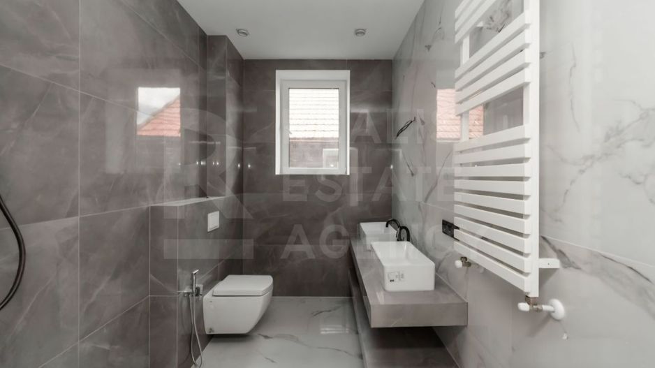 Vânzare, casă,  in 2 nivele, Poiana Domneasca. - Poză 17