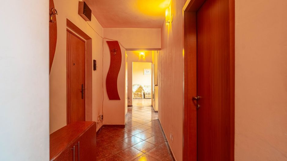 Apartament cu 4 camere de vânzare – Micalaca, malul Mureșului - Poză 3