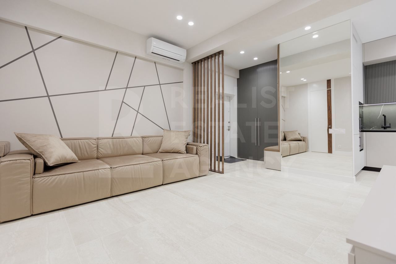 Chirie, apartament, 3 camere, strada Tricolorului, Centru - Poză 1