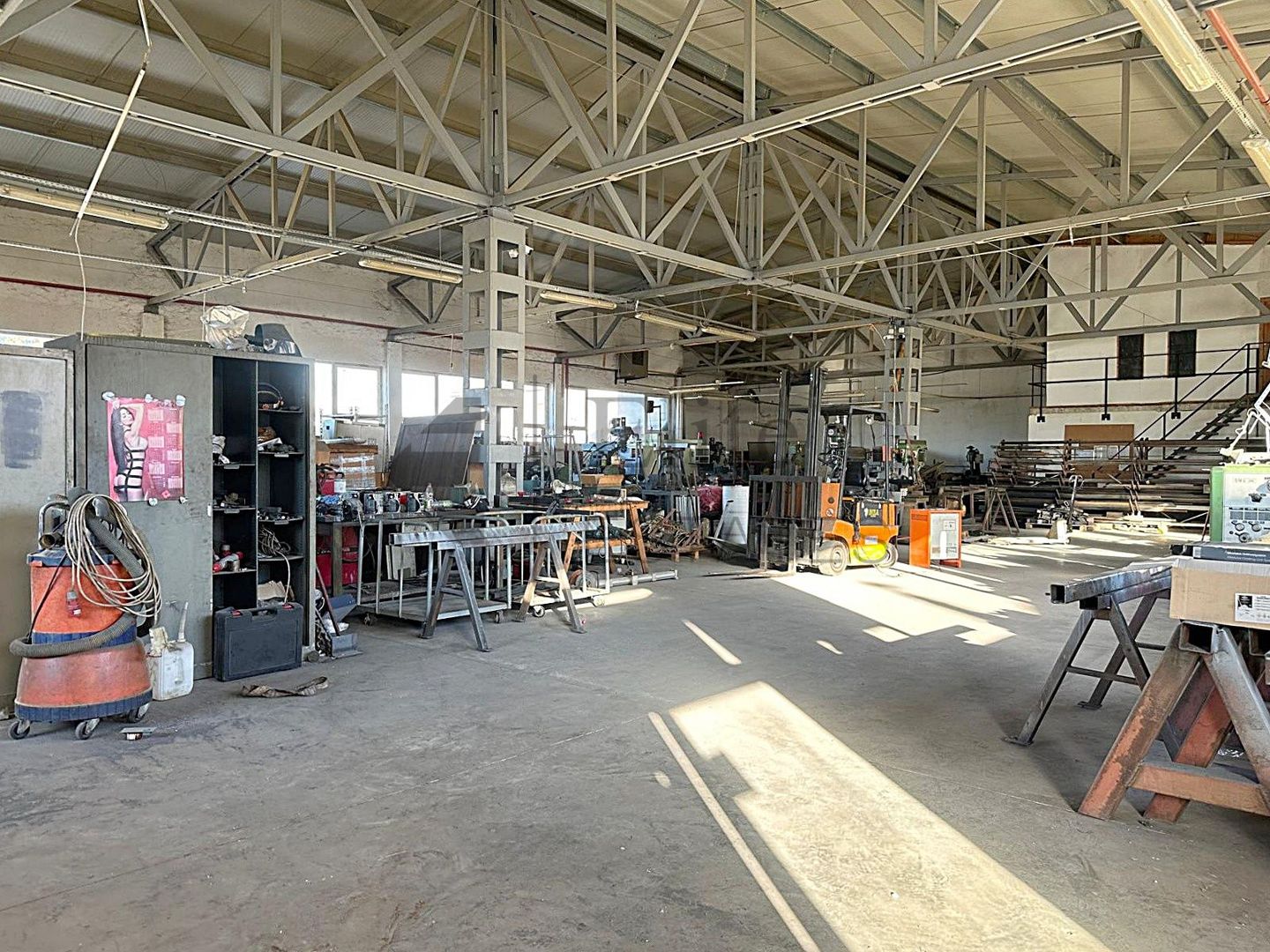 Hala industriala 673 mp de inchiriat in Bihor. - Poză 3