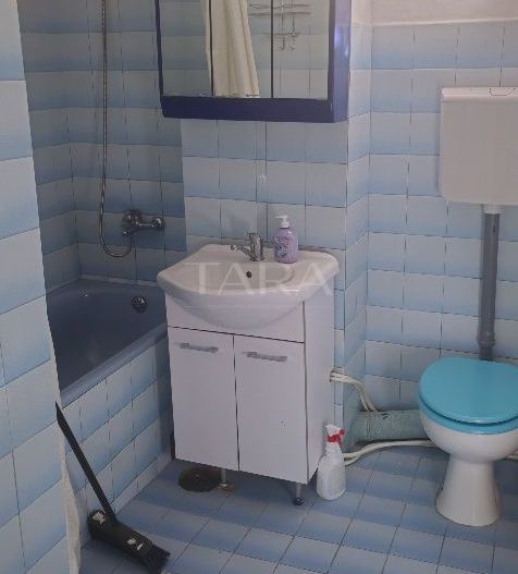 Apartament cu 3 camere în Gruia, într-o zonă liniștită - Poză 5