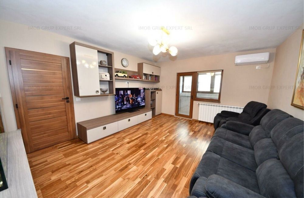 Apartament 4 camere MARE (100 mp) , Micro 17 - Poză 2