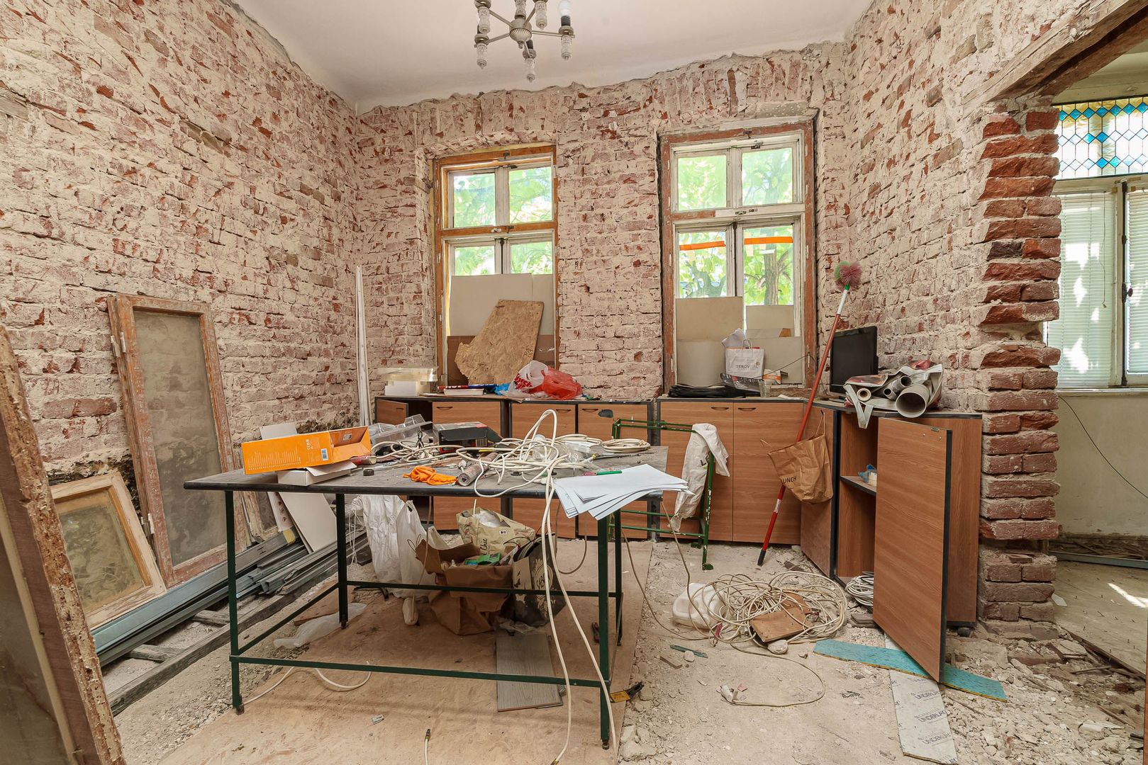 Piata Victoriei Mihalache stradal Corp Casa monument curte comuna - Poză 8