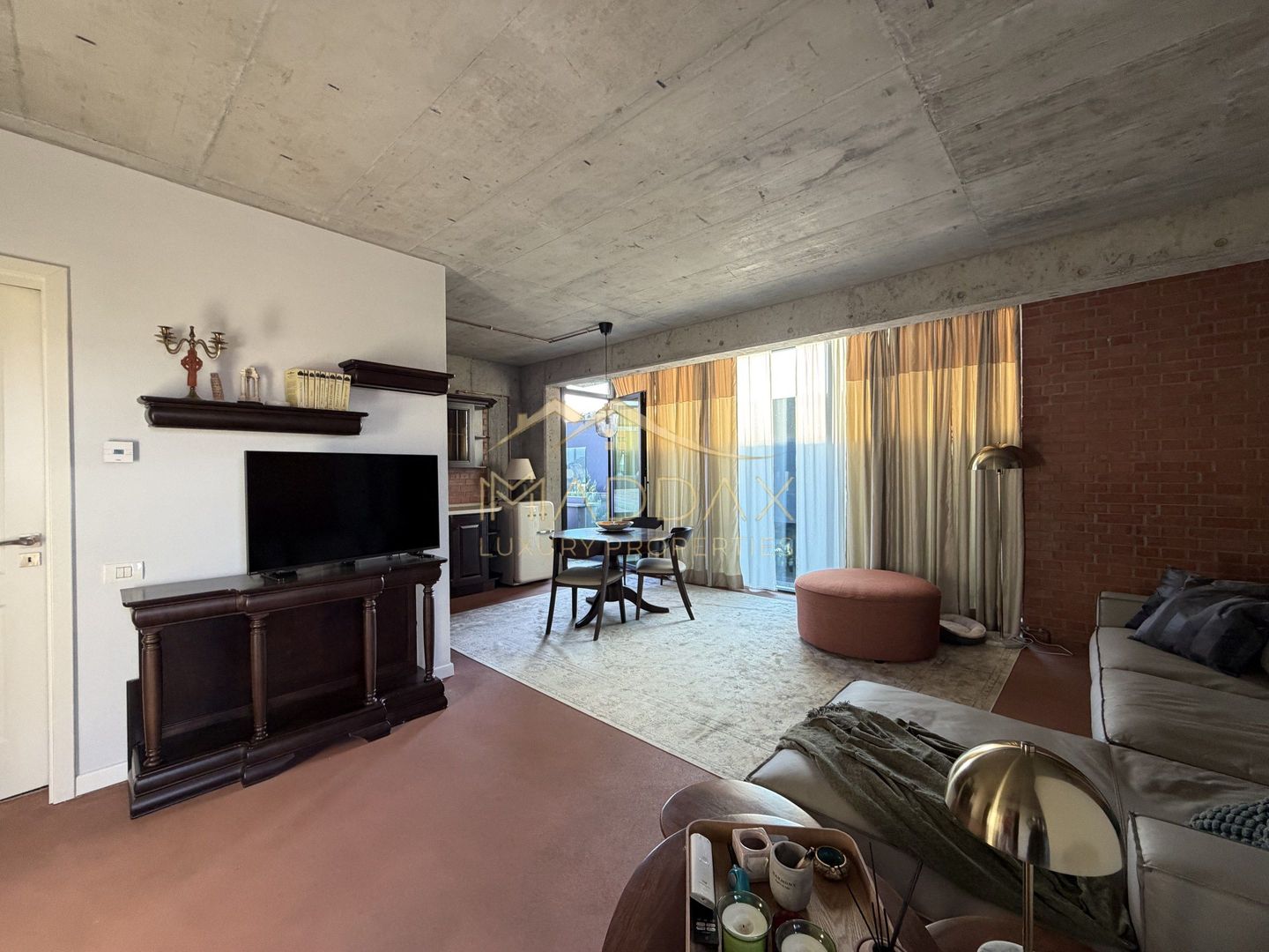 Vila Exclusivista *2223mp teren* / Piscina proprie / 5 garaje / Otopeni - Poză 35