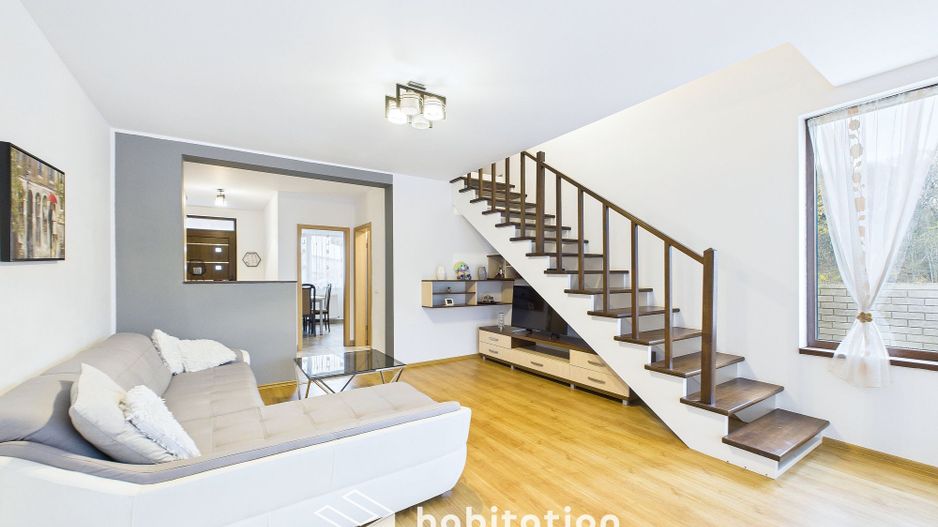 Tur virtual – Cămin modern lângă  pădure, ideal pentru o familie - Poză 2