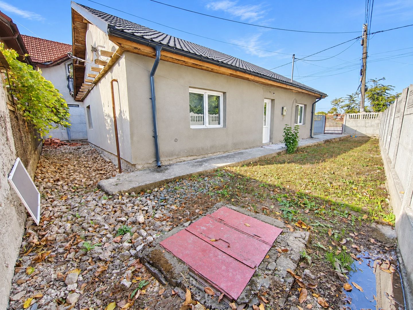 Casa de vanzare | Zona linistita | 3 camere - Poză 3