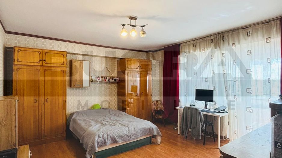 Apartament 2 camere decomandate, balcon, zona Titulescu - Poză 3
