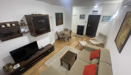 Apartament 2 Camere cu Grădină și Terasă – Bellevue Copou | Parcare