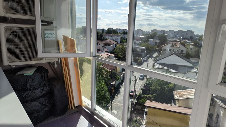 Apartament incapator cu trei camere, Alexandru Obregia, 120.000€ negociabil - Poză 4