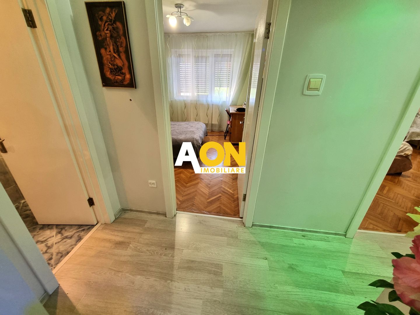 De inchiriat apartament 3 camere, zona Piata, Cetate - Poză 11